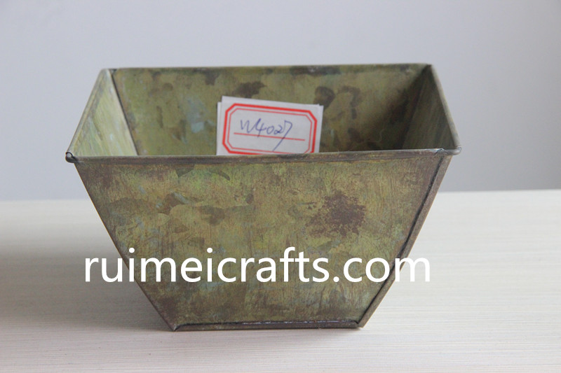 square Antique bronze iron sheet box for storage and deco (2).JPG