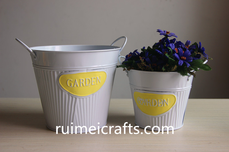 glossy paint white pail set of 2 metal bucket (1).JPG